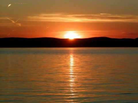 W&W, Sunlounger   Try to be love  Morpho edit