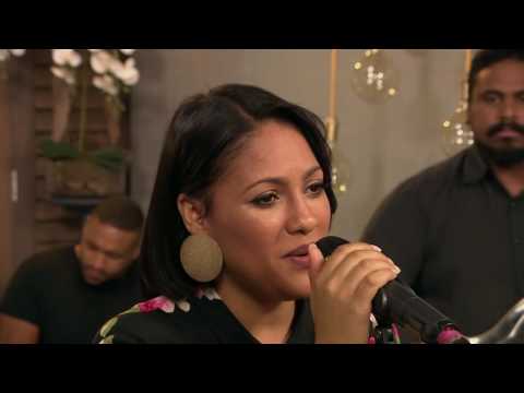 Sasha Lee Davids- Can't Be Without You Tonight (LIVE)