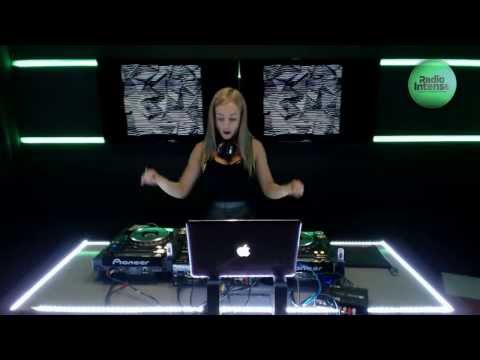 This is how DJ Amely does it! Live set for Radio Intense