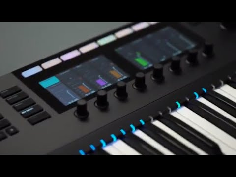 *Like New* Native Instruments NI Komplete Kontrol S49 Mk2 + Komplete Select + 15v PSU image 9