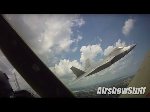 RideAlong! P-51 Mustang Heritage Flight  with F-22 Raptor - Milwaukee Air & Water Show 2015