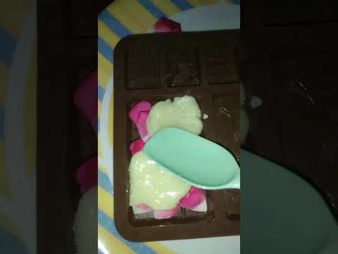 Rose chocolate bar.🌹🌹🌹🌹🌹🌹💞💞💞💞💞🍫🍫🍫🍫