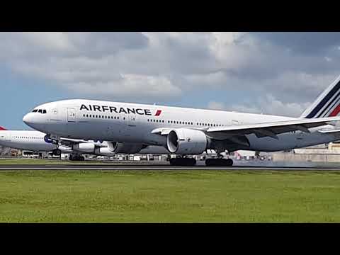 Air France Boeing 777-228ER lands at SSR International Airport, Mauritius.
