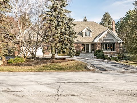 107 Burgundy Drive, Oakville ON