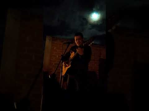 LA ROSA MAS BELLA (COMO NO CANTARTE MARÍA)