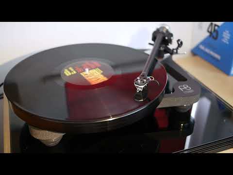 Urban Takeover vs Luniz - Five On It (Vocal Mix) (Urban Takeover URBTAKE10 A) 1998