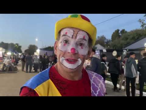 ​"¡Buenas noches, Bernasconi! Me presento: soy de Neuquén y me dicen 'Piñón Flojo'.