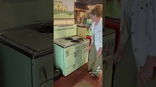 Stoves in the 1950s Slayed!