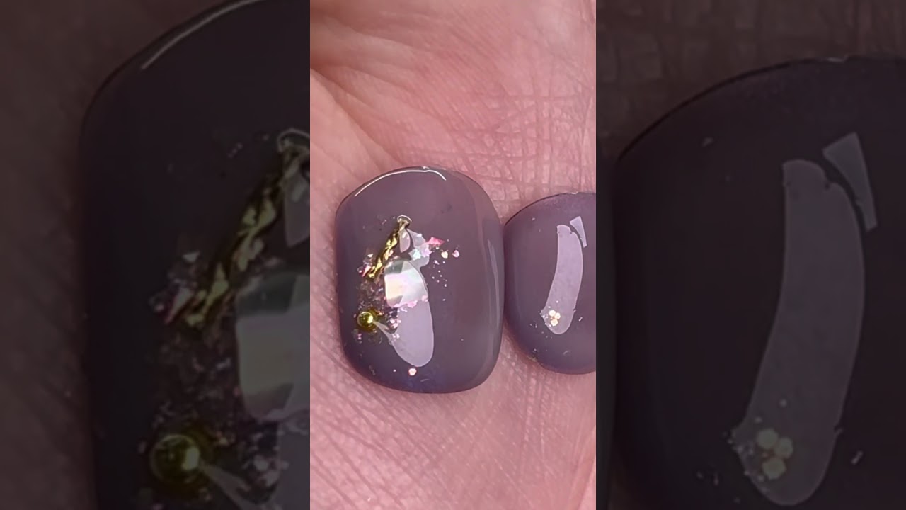 ふんわり渋め🌸大人の春フットネイル#nails #nailart #naildesign #セルフネイル #ネイル #100均