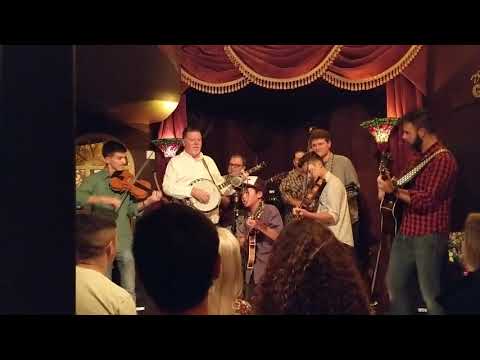 Sideline and Miles and Teo Quale - Sunnyside of the mountain