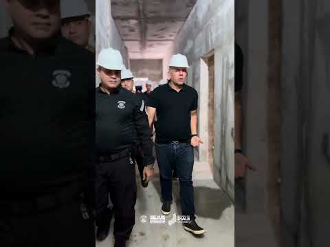 Secretário Coronel Carlos Augusto visita obras da Penitenciária de Buriti dos Lopes