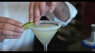 Download lagu How to Make Cocktail | Cocktail Masterclass | Learn to Make Stunning Cocktails at Millie's Brasserie mp3