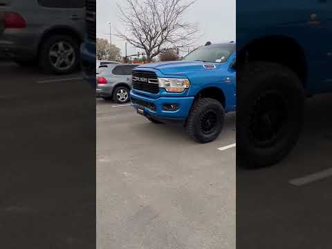 5th gen ram 2500 carli 2.5 leveling kit with method rims and 37”