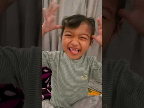 Funny girl #freind #funnyvideo #funnyreels #viralvideo #shailyn #shailynshrestha #soltini #solti