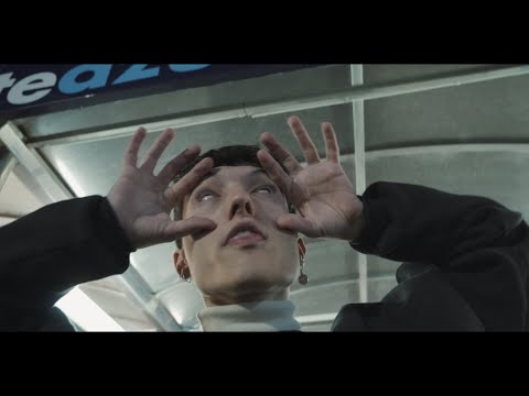 Fran Laoren (El Vampiro) and SUSHIKING - Groenlandia [Music Video]