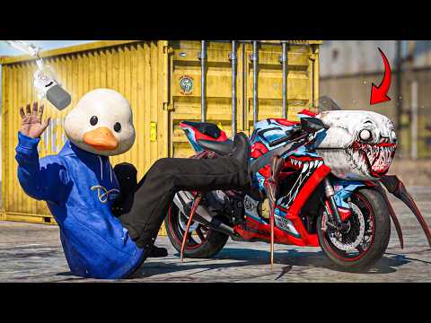 Stealing CHOO-CHOO CHARLES' Big Bike from the Impound sa GTA 5 | FIFINE AmpliGame AM8PROT