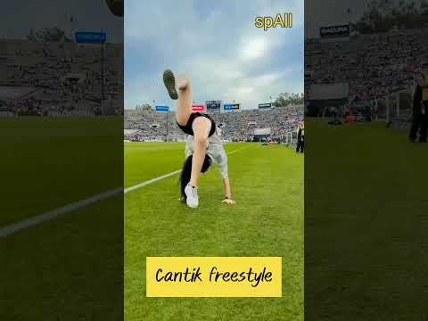 freestyle football female