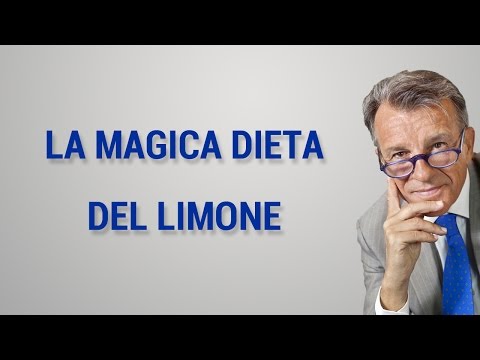 Il pigmentary nota in un occhio su uno scolaro Su mani ci sono stati posti di pigmentary da che loro