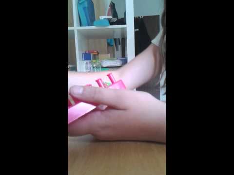 Mein erstes Loom Bands Fischgrätenarmband