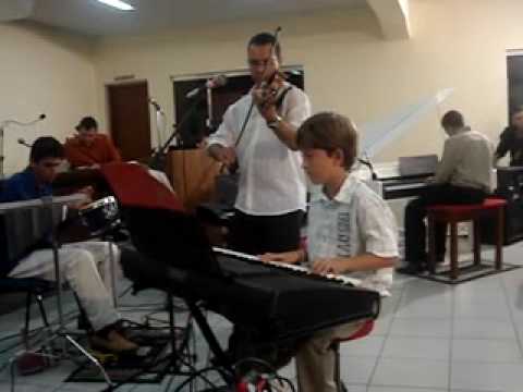 Recital 2009 ( Axel no teclado) "LOVE OF MY LIFE"