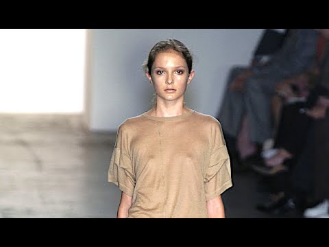 CALVIN KLEIN Spring 2005 New York - Fashion Channel