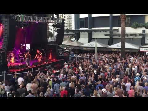 Mason Rack Band @ Blues on Broadbeach 2016 - Keg Drumming