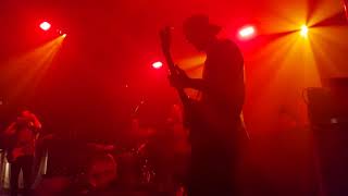 Büyük Ev Ablukada Günes Yerinde