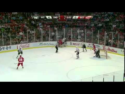 Highlights from the game versus Detroit Red WIngs and Pittsburgh Penguins (21/03/11)