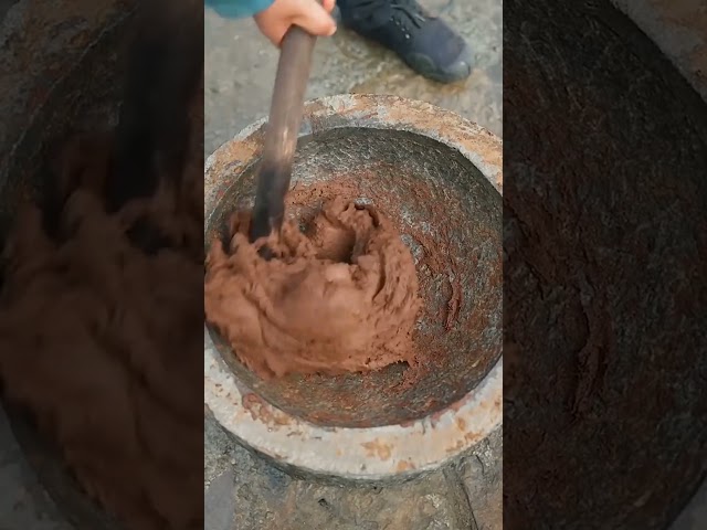 Vídeo relacionado con Incensario Artesanal Hecho a Mano esmaltados - Soporte para Incienso en Grano y de Semana Santa - Bolsa de 50 Gramos de Incienso Tres Reyes (Campana Bronce)