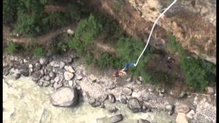 preview picture of video 'Krishna Raut's Bungy Jump at The Last Resort Bhote Koshi Nepal'