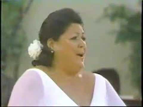Margaret Price sings Io son l'umile ancella