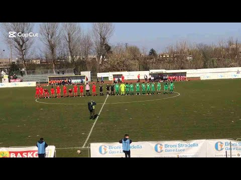 Calcio, il Pavia resta a -3 dalla vetta in Eccellenza. Volley B2, Florens sempre più prima
