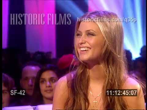 CD:UK INTERVIEW - HOLLY VALANCE CHATS WITH CAT DEELEY - 2002