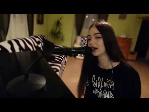 AlexandRRa Lupoae ' Dragostea din tei"- piano cover - LIVE