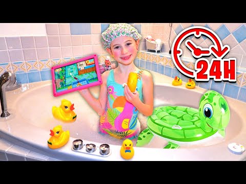 GIORGIA FA IL BAGNO NELLA VASCA IDROMASSAGGIO PER 24 ORE NELLA NOSTRA NUOVA CASA E SALVO SI ARRABBIA