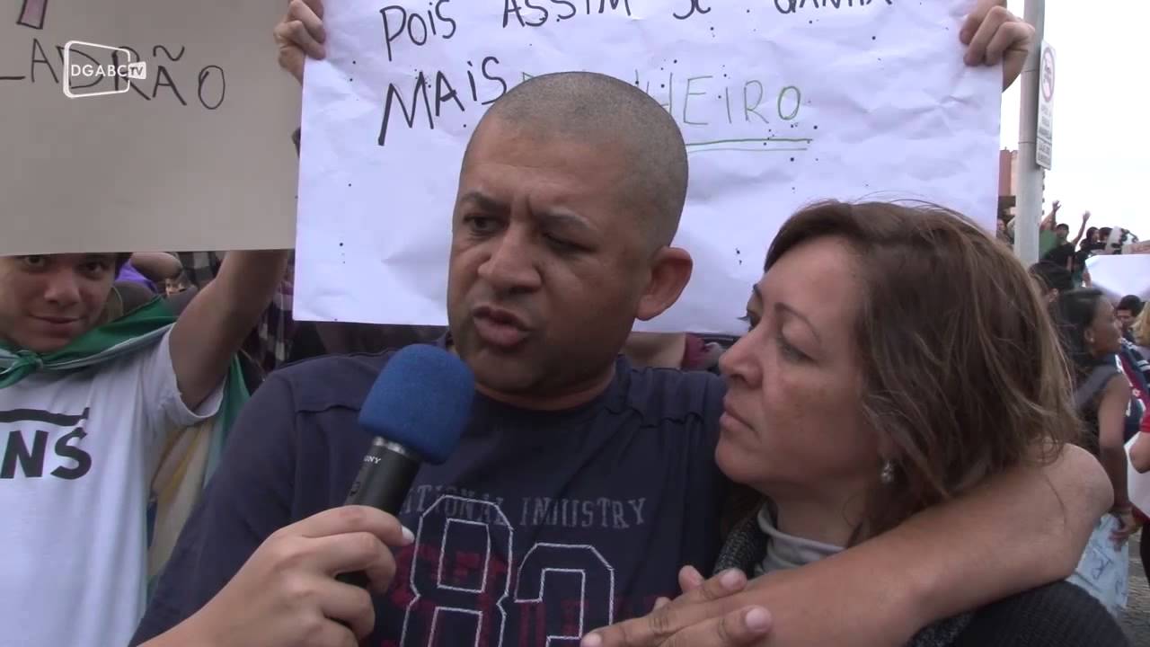 Manifestantes já ocupam Paço de Santo André; veja vídeo