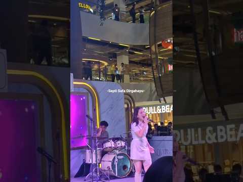 Nonton Live Konser Rara Sudirman Kita Harus Bahagia