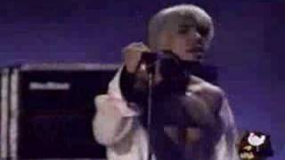 Videoklip Red Hot Chili Peppers - Suck My Kiss s textom piesne