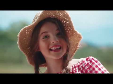 Katarina Radulovic - Uzivaj dok si dijete (Official video 2017)