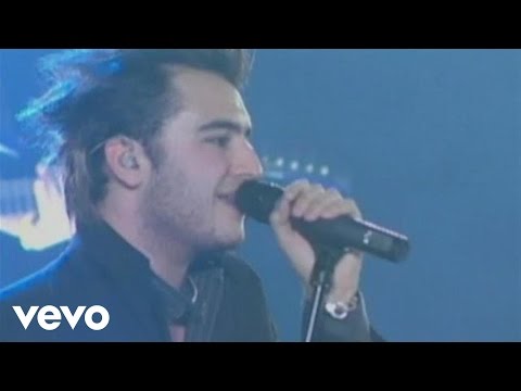 Video thumbnail for Que Vida La Mía (En Vivo)