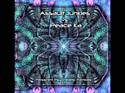 Assault Junkies vs. Peace Ka - Chica Apunalada
