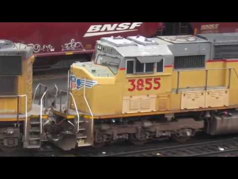 UP Train Get's Onto Portland, Oregon's Steel Bridge From the Portland Sub 03/16/2018