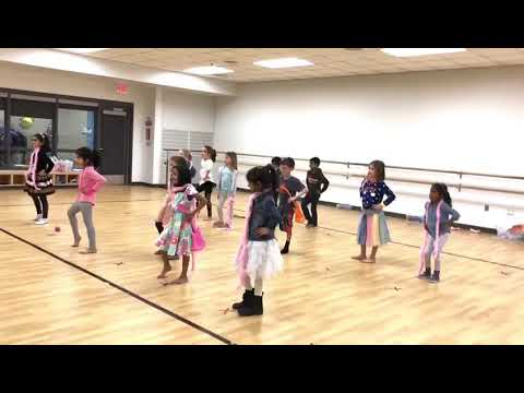 Anvi dancing at cherry bday party 2018