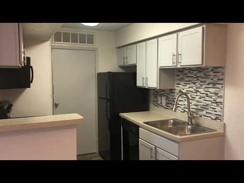 Cottages at Bedford - B1 Floorplan - 2 Beds 2 Baths: 948 sq.ft.