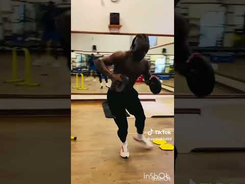 AUCHO KWA SASA ANA FANYA MAZOEZI MAGUMU SANA OFA ALIO PATA YANGA SIO MCHEZO