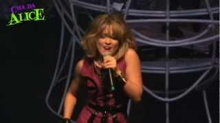 Jullie - After All @ Chá da Alice 3 Anos Vivo Rio