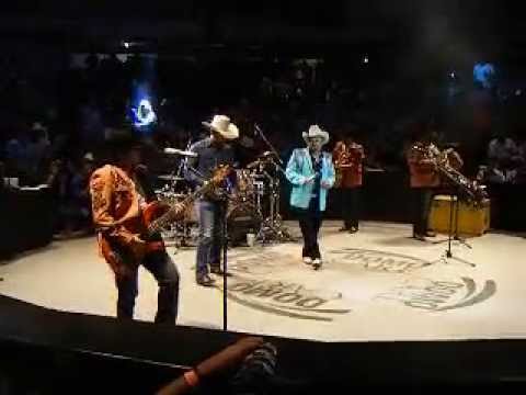 Los Traileros del Norte Ft Eliseo Robles Jr - Rosas Blancas / Ni tu amigo ni tu amante