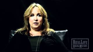 Gretchen Peters - Favorite Cuts - Martina McBride (Independence Day) and Etta James