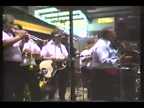 Lil Wally - Pretty Girls in Chicago waltz