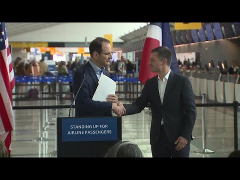 State AG, US Transportation Sec. announces airline passenger complaint system